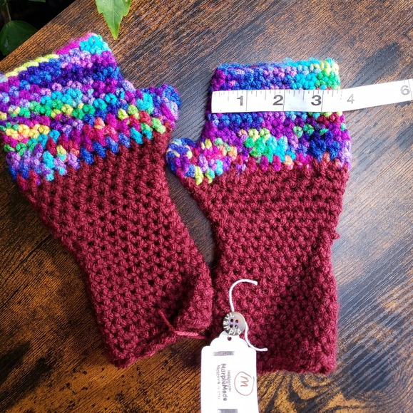 NWT* Handmade Fingerless gloves💜 super soft acrylic yarn, MarpleMade Designs, - Picture 3 of 8